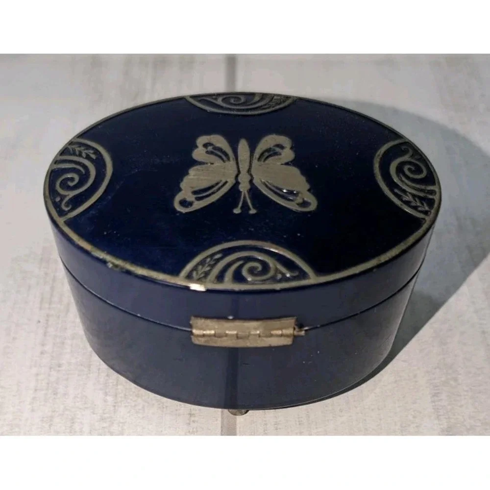 Antique Lucretia Vanderbilt Face Powder Tin Vanity Box Butterfly Decor 1920s